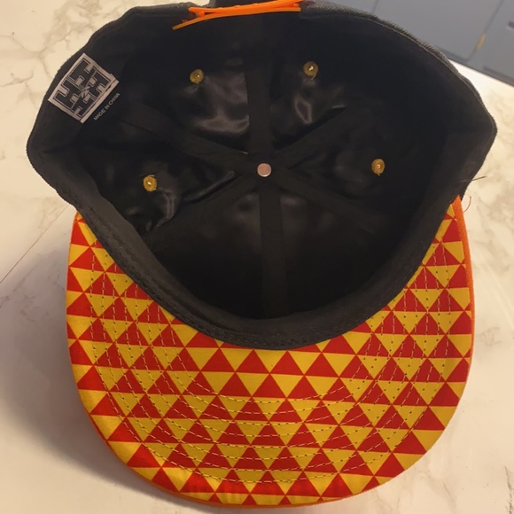 Hawaii’s Finest Kamehameha snap back cap - Picture 7 of 9